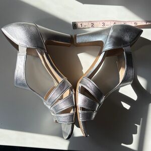 Life stride Women's Silver Sandals 8.5M GUC HOLIDAY PARTY heels NYE